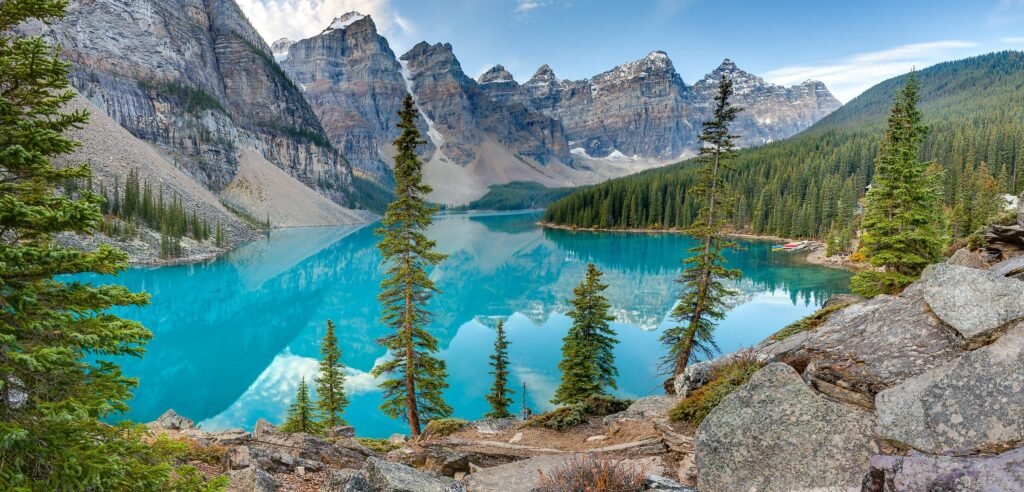 moraine_lake_summer.2400x1154