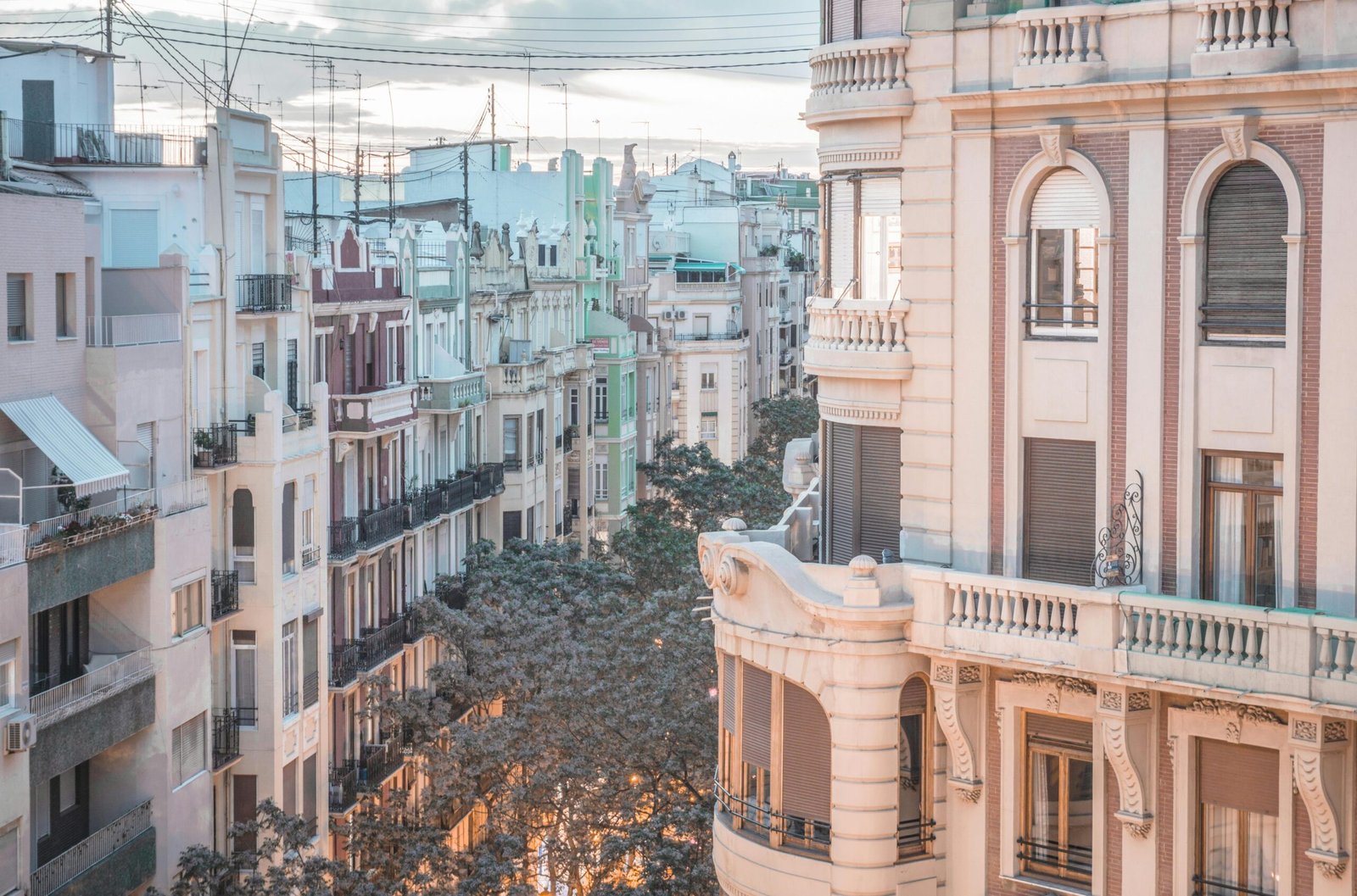 pexels-photo-1068629-1068629 Beautiful view of traditional buildings in Valencia, Spain reflecting urban charm.