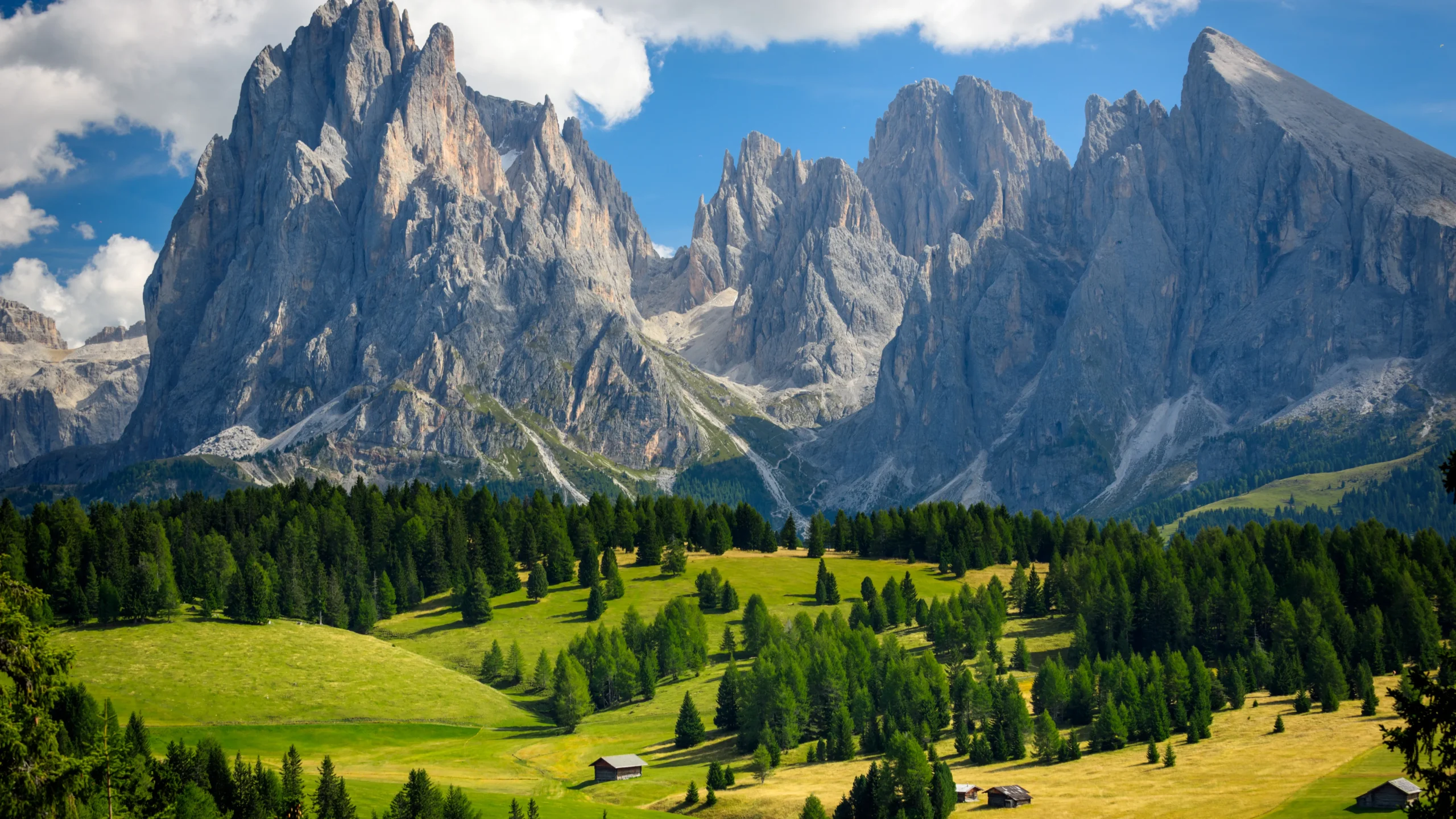 dolomites-GettyImages-155382713.jpeg